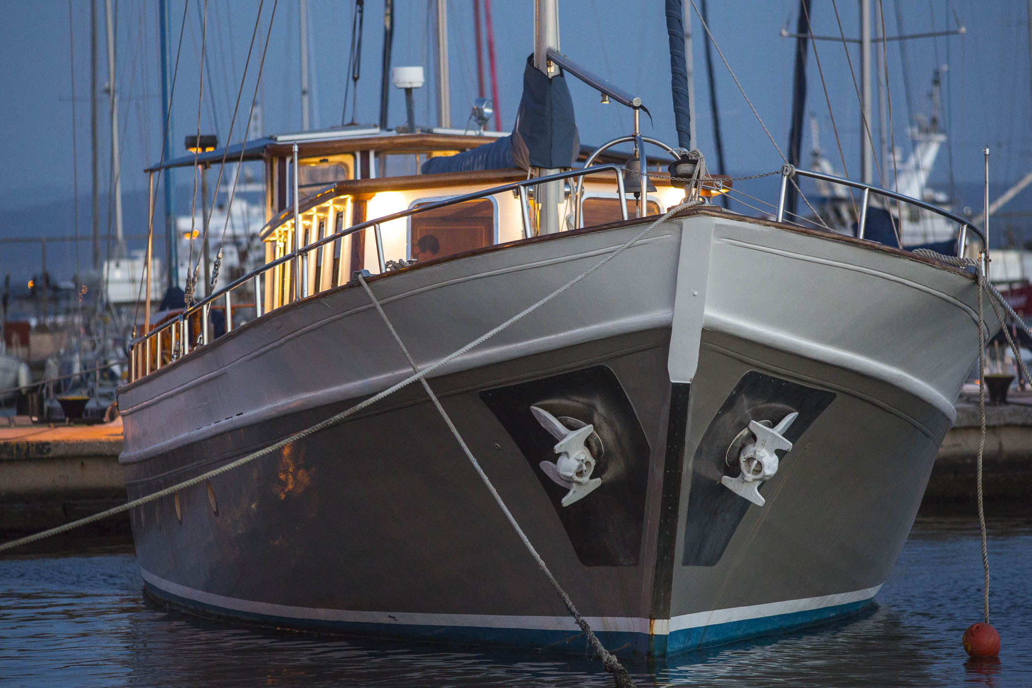 Cosmos Acrobat Yachting